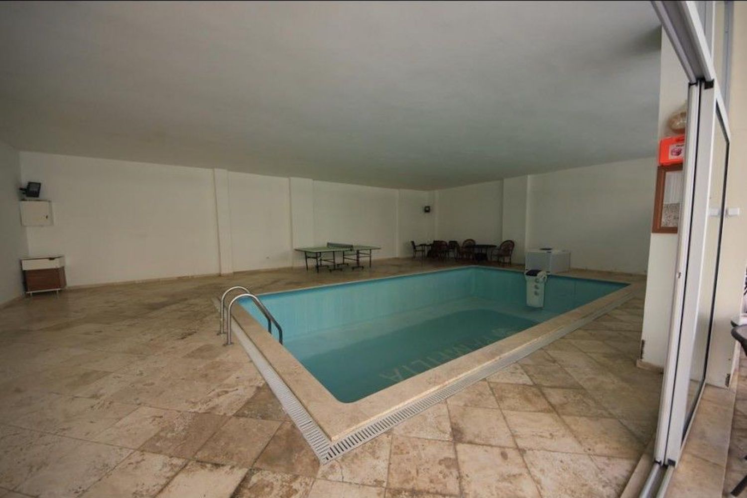 с ремонтом и мебелью