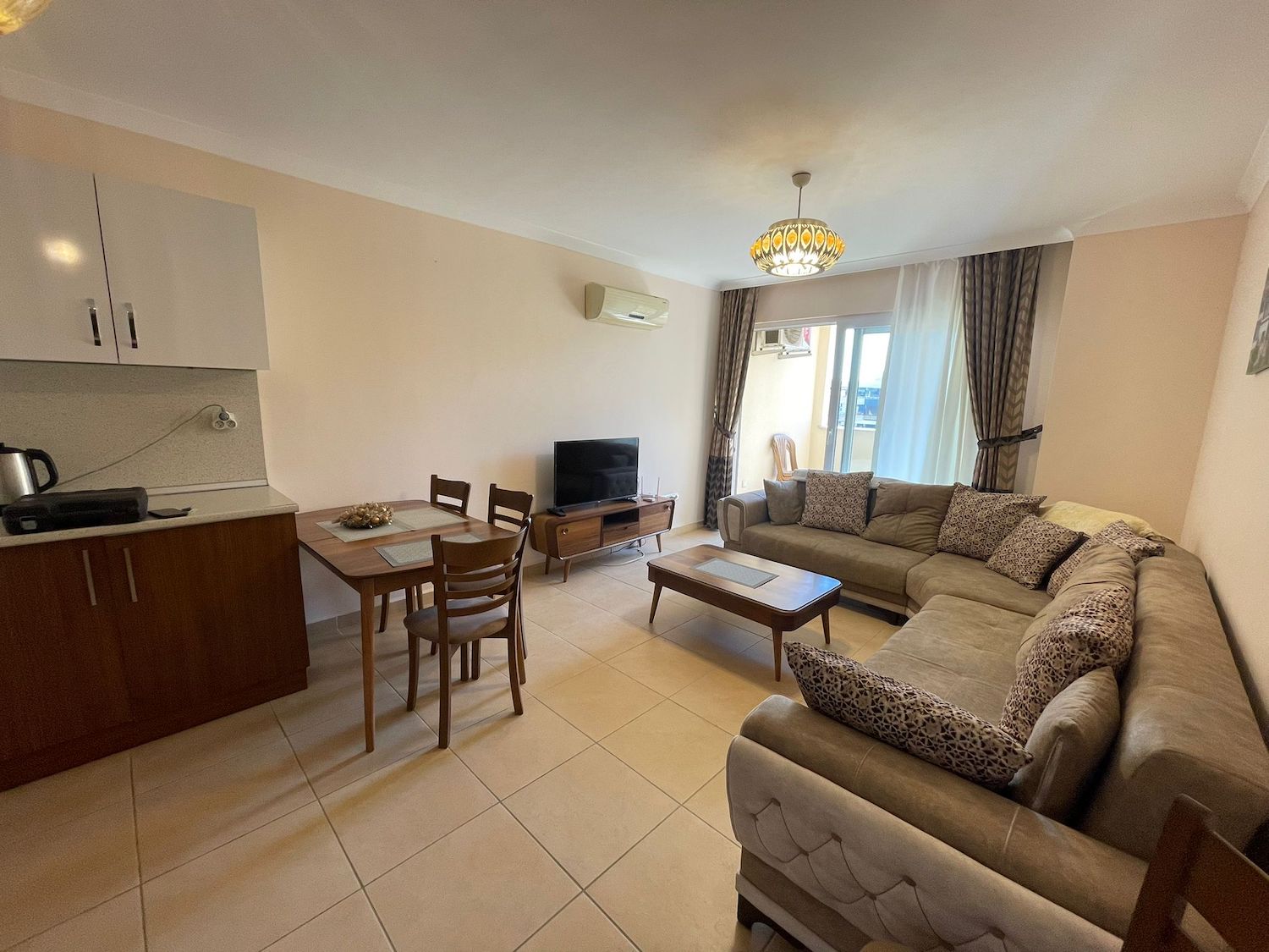 с ремонтом и мебелью