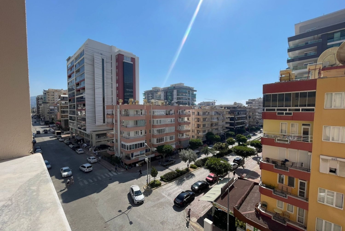 с ремонтом и мебелью