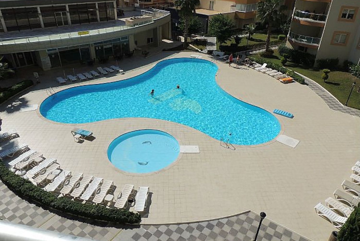 с ремонтом и мебелью