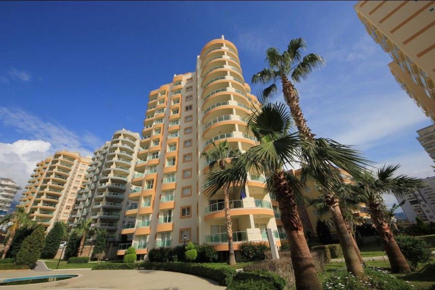 с ремонтом и мебелью