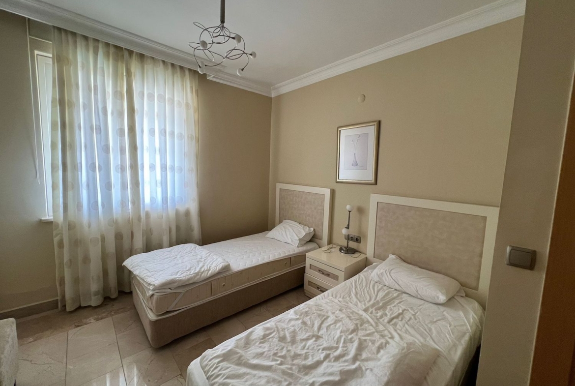 квартира с видом на горы 2+1 в Аланье