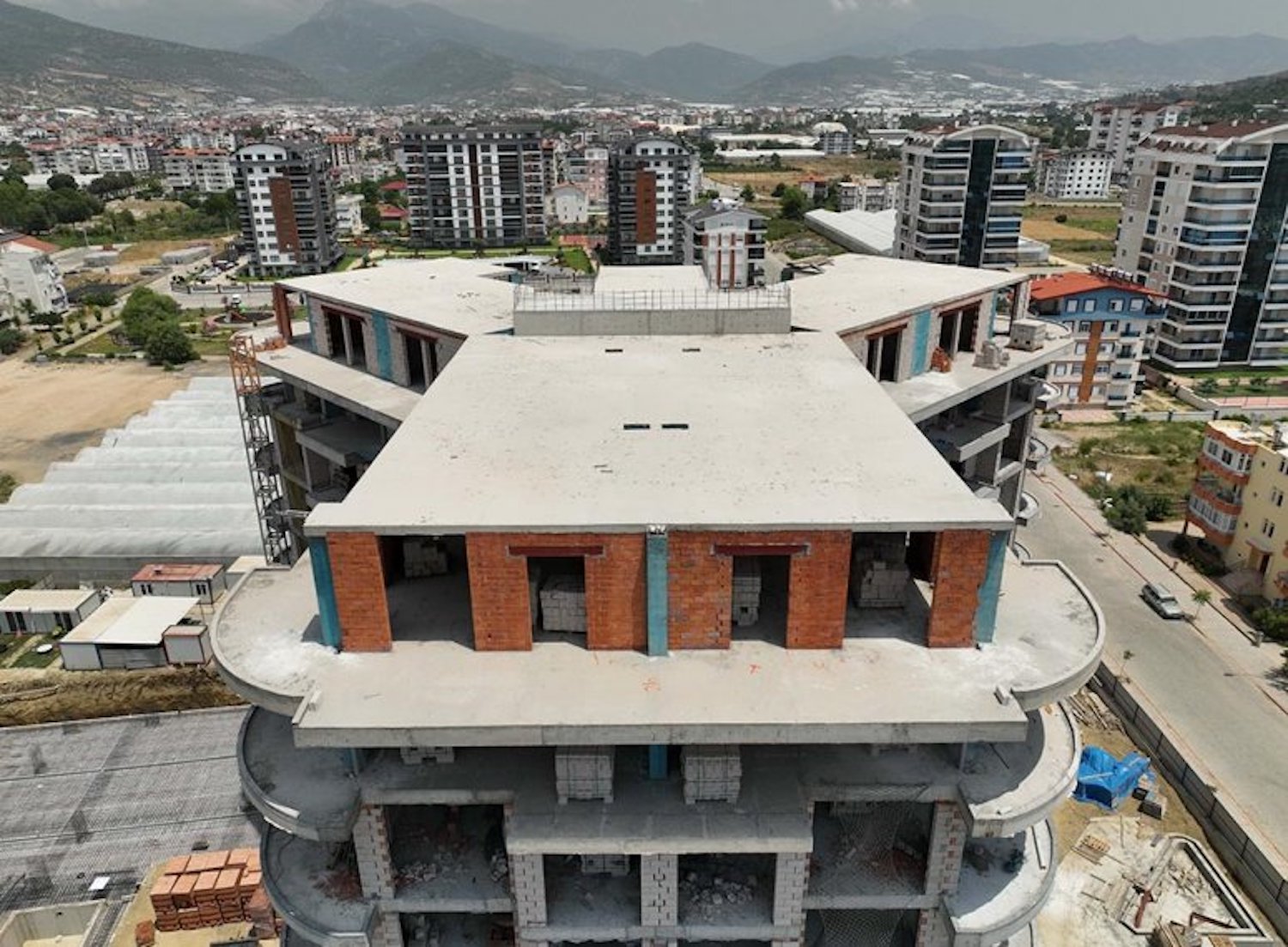 квартира 1+1 в новостройке Анталии