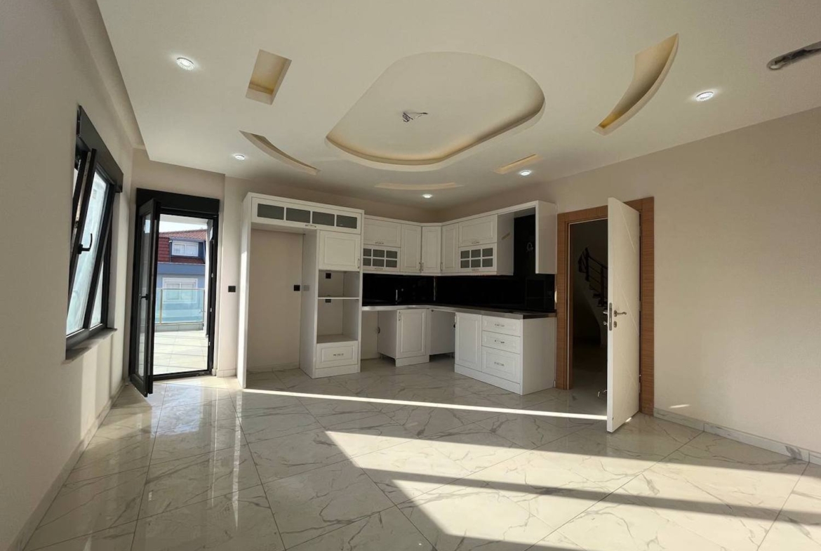 большой пентхаус 6+1 в Алании