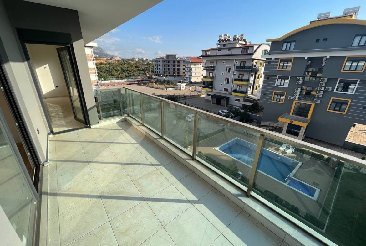 большой пентхаус 6+1 в Алании