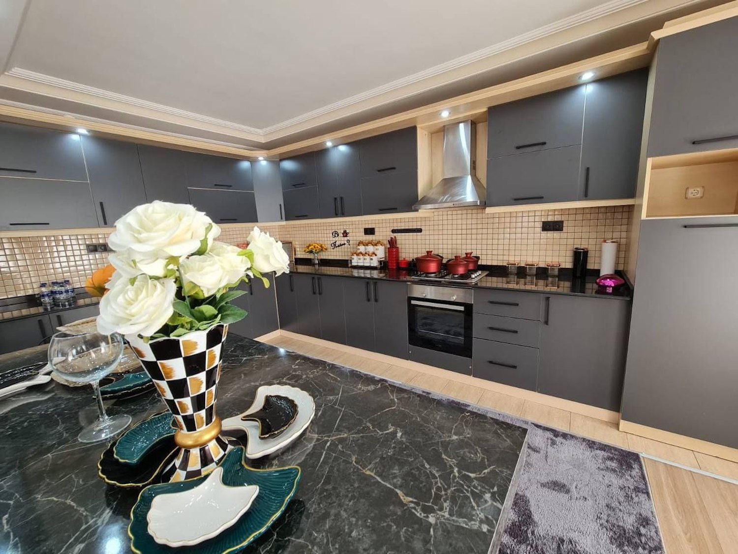 квартира с ремонтом 1+1 в Центре Аланьи