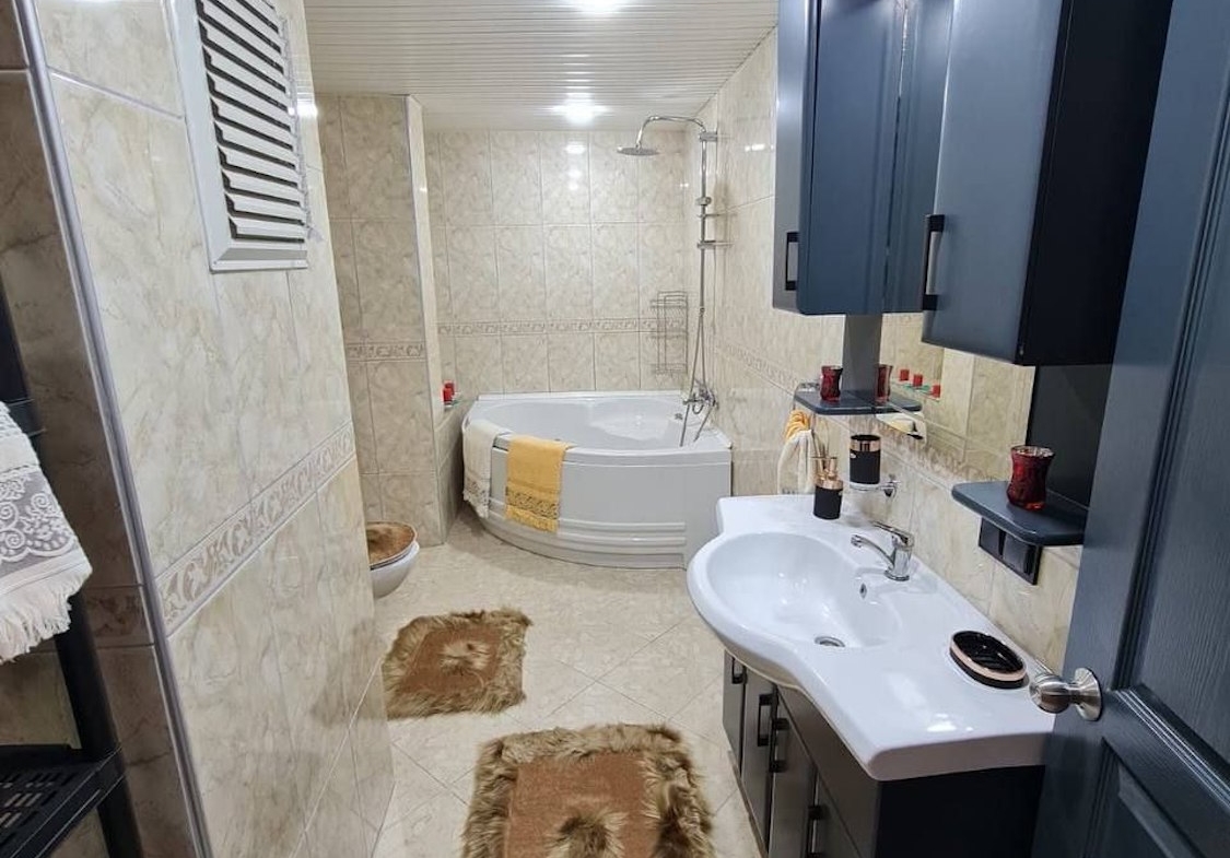 квартира с ремонтом 1+1 в Центре Аланьи