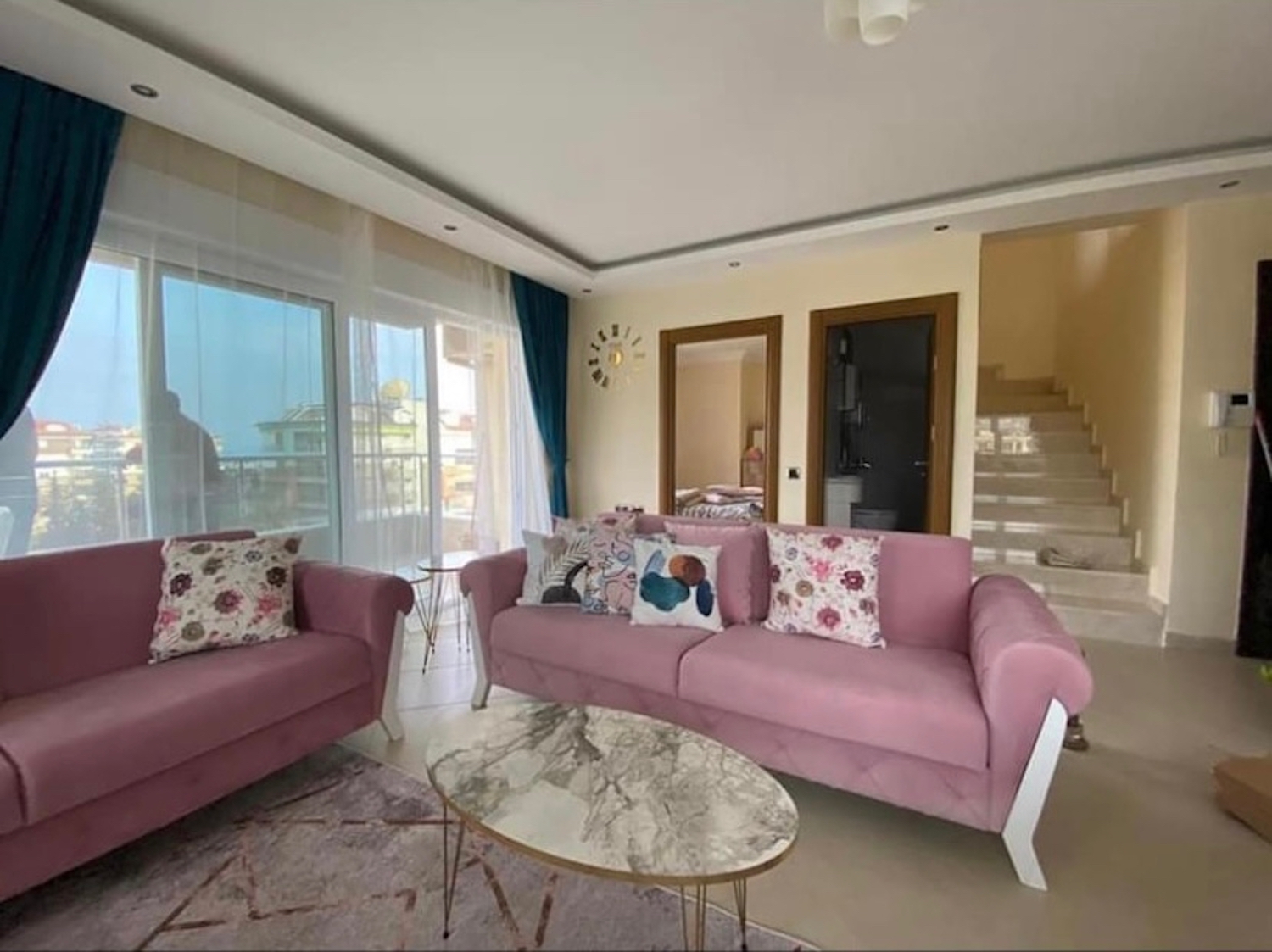 двухэтажная квартира у моря в Аланье