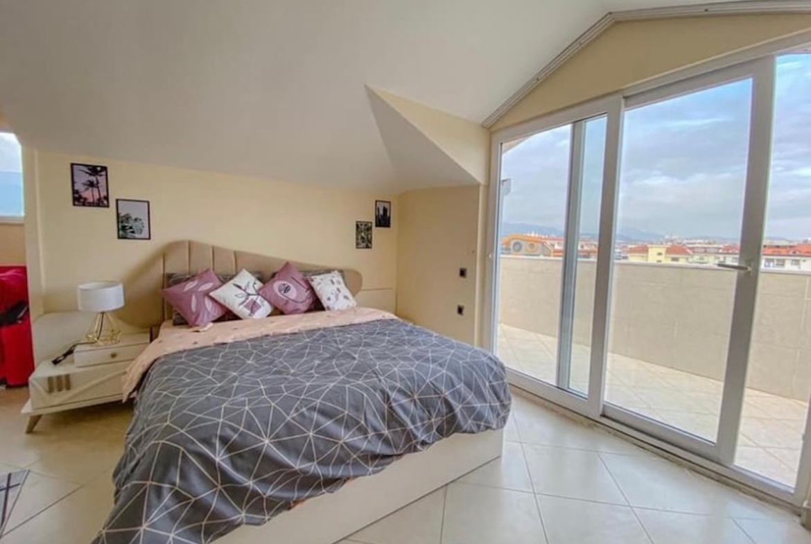 двухэтажная квартира у моря в Аланье