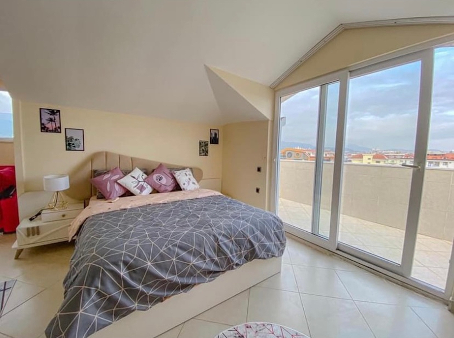 двухэтажная квартира у моря в Аланье