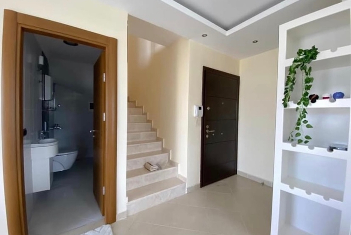 двухэтажная квартира у моря в Аланье