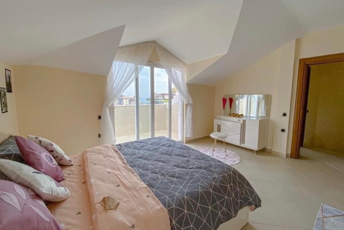 двухэтажная квартира у моря в Аланье