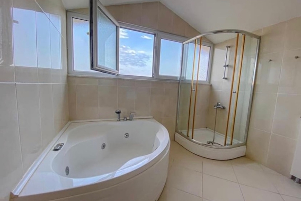 двухэтажная квартира у моря в Аланье