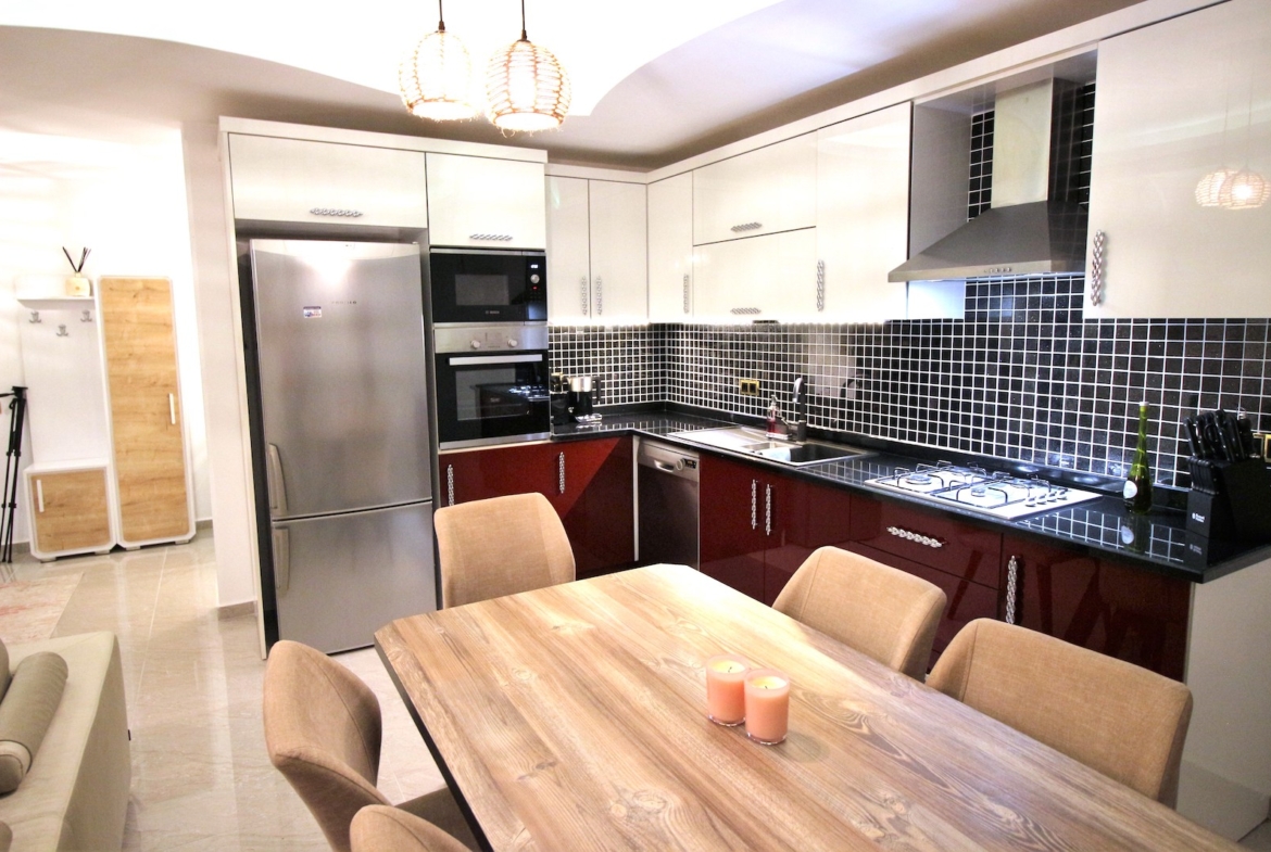 видовой дуплекс с джакузи в районе Махмутлар