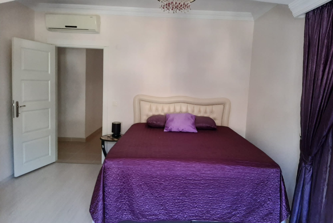 двухуровневая квартира 4+1 в Центре Алании