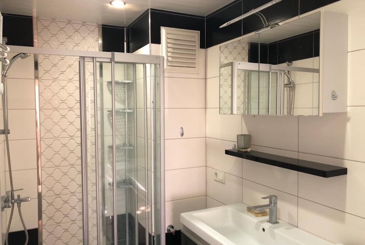 1+1 с ремонтом в районе Кестель