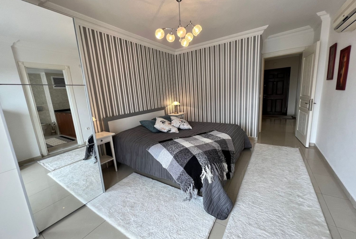 квартира с современным ремонтом купить в Аланье