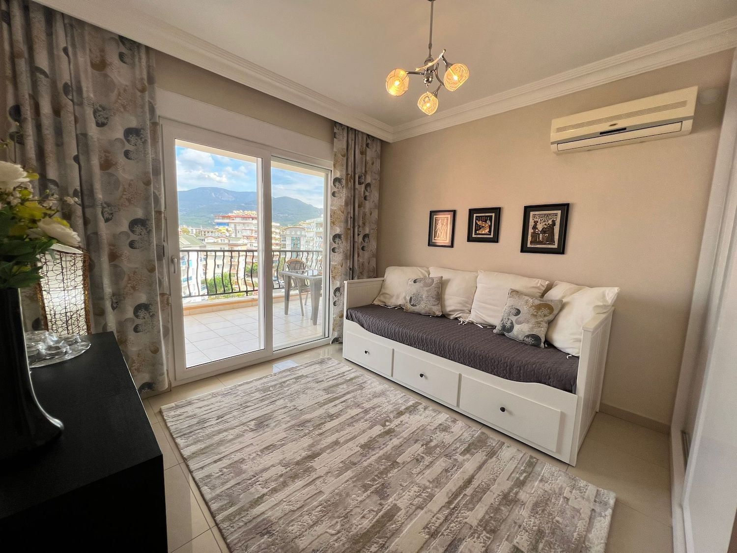 квартира с современным ремонтом купить в Аланье