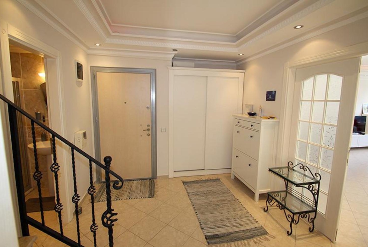 дуплекс 3+1 на видовом этаже в Оба