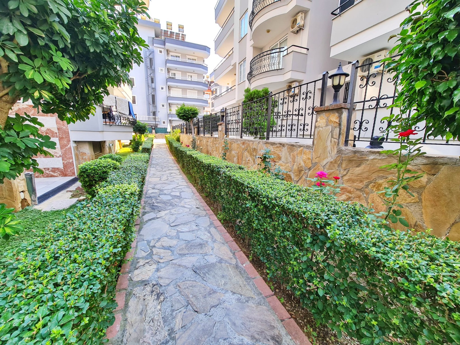 4+1 в комплексе с бассейном в Аланье