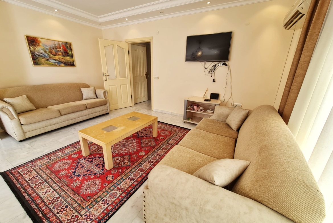 4+1 в комплексе с бассейном в Аланье