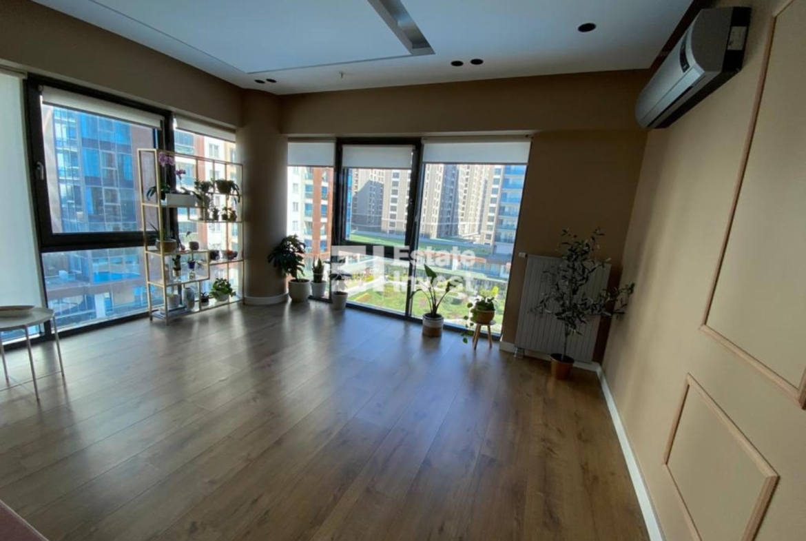 Квартира в сданном комплексе в Стамбуле