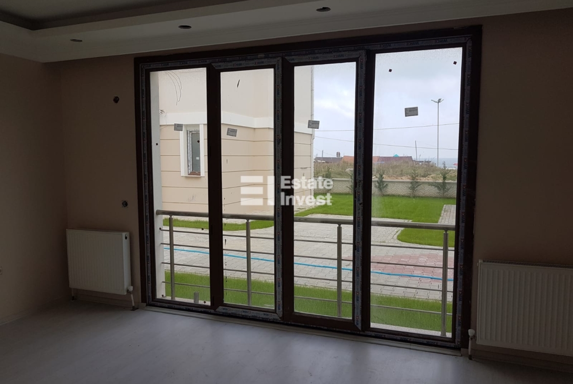 Вилла в Стамбуле в районе Яликой