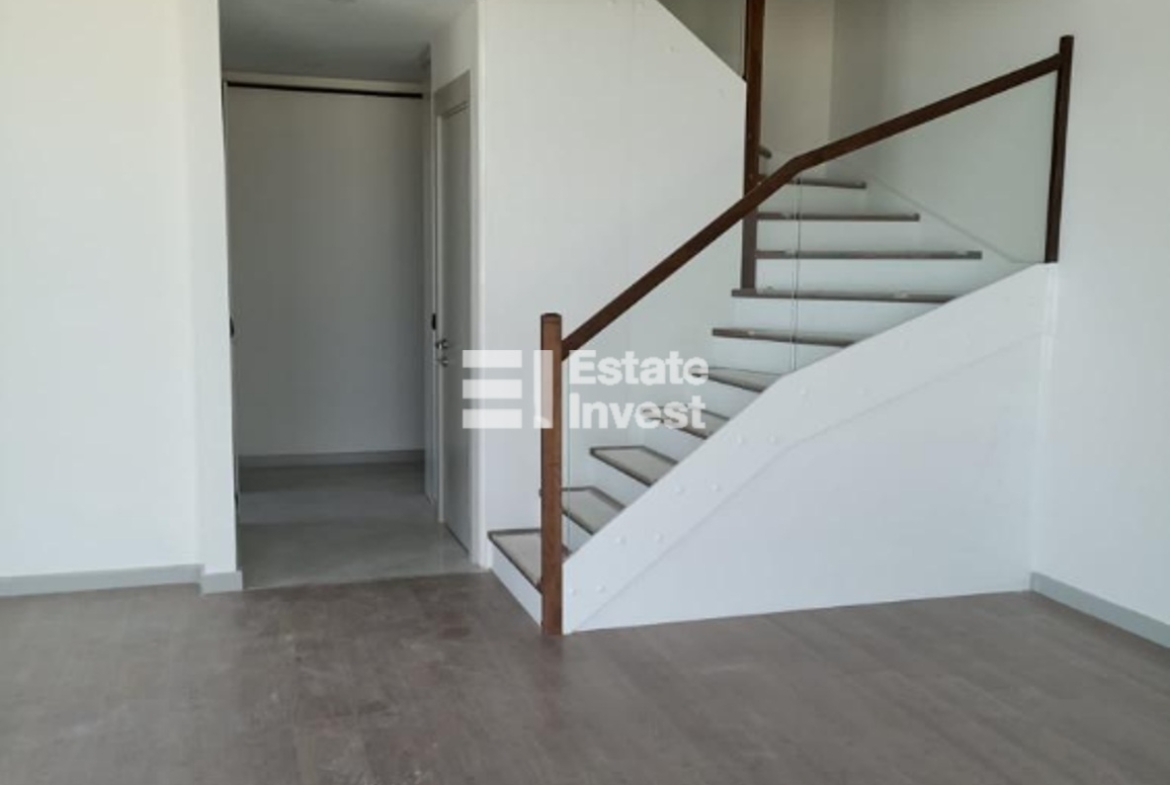 Дуплекс 2+1 в сданном доме в Стамбуле