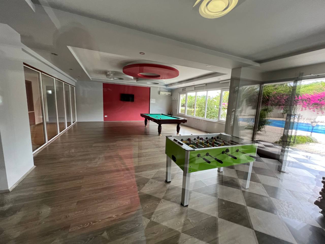 квартира 1+1 с панорамным видом в районе Махмутлар