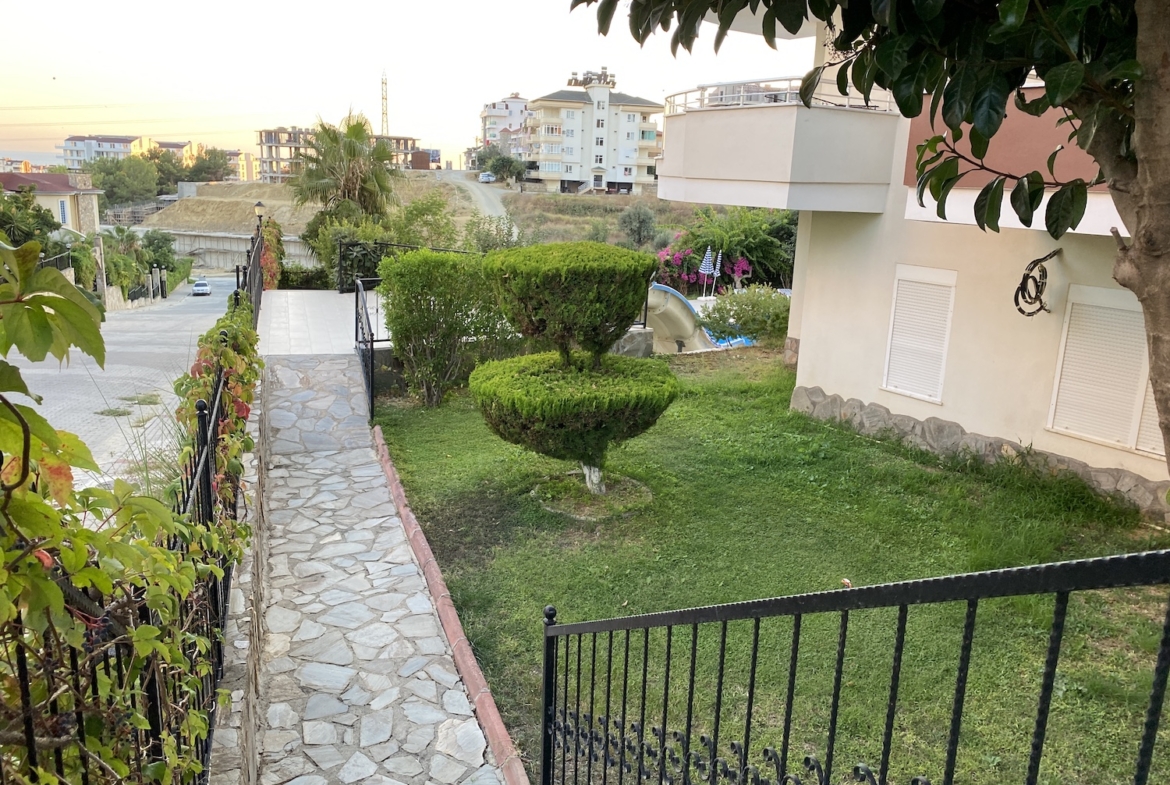 4-комнатный дуплекс в районе Авсаллар