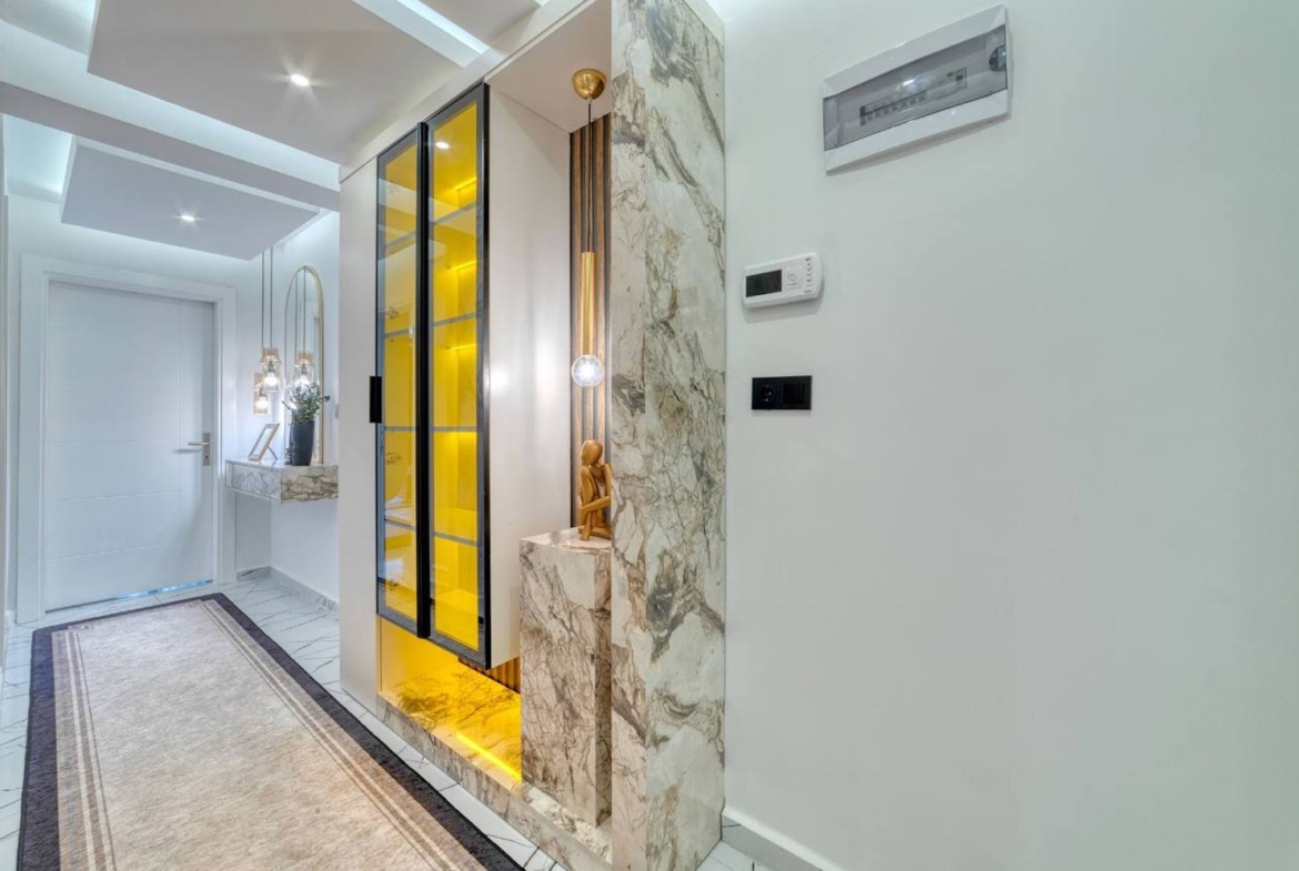 квартира 2+1 с ремонтом в Центре Алании