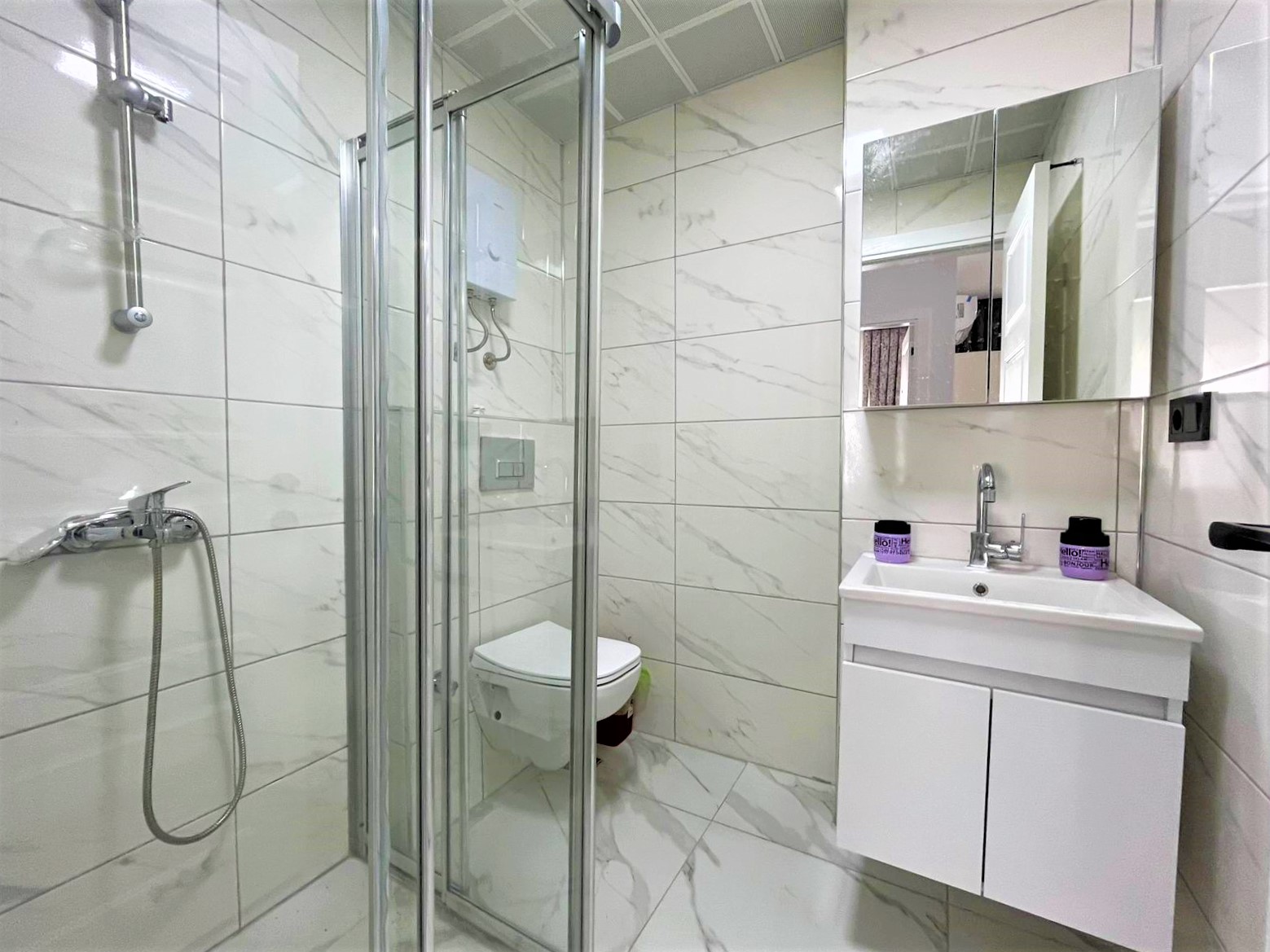 квартира 1+1 в районе Махмутлар в сданном ЖК Best Life 8