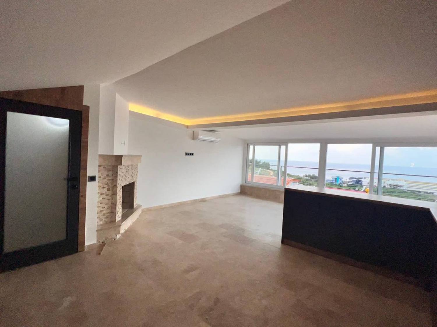 вилла 3+1 с личным бассейном в Аланье