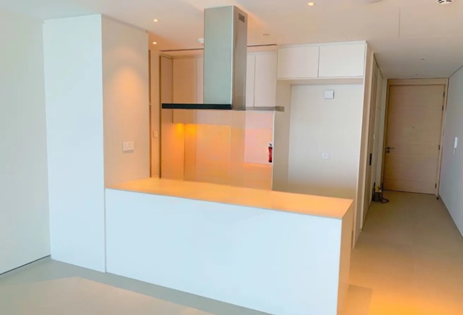 купить апартаменты на первой береговой линии в Дубае 