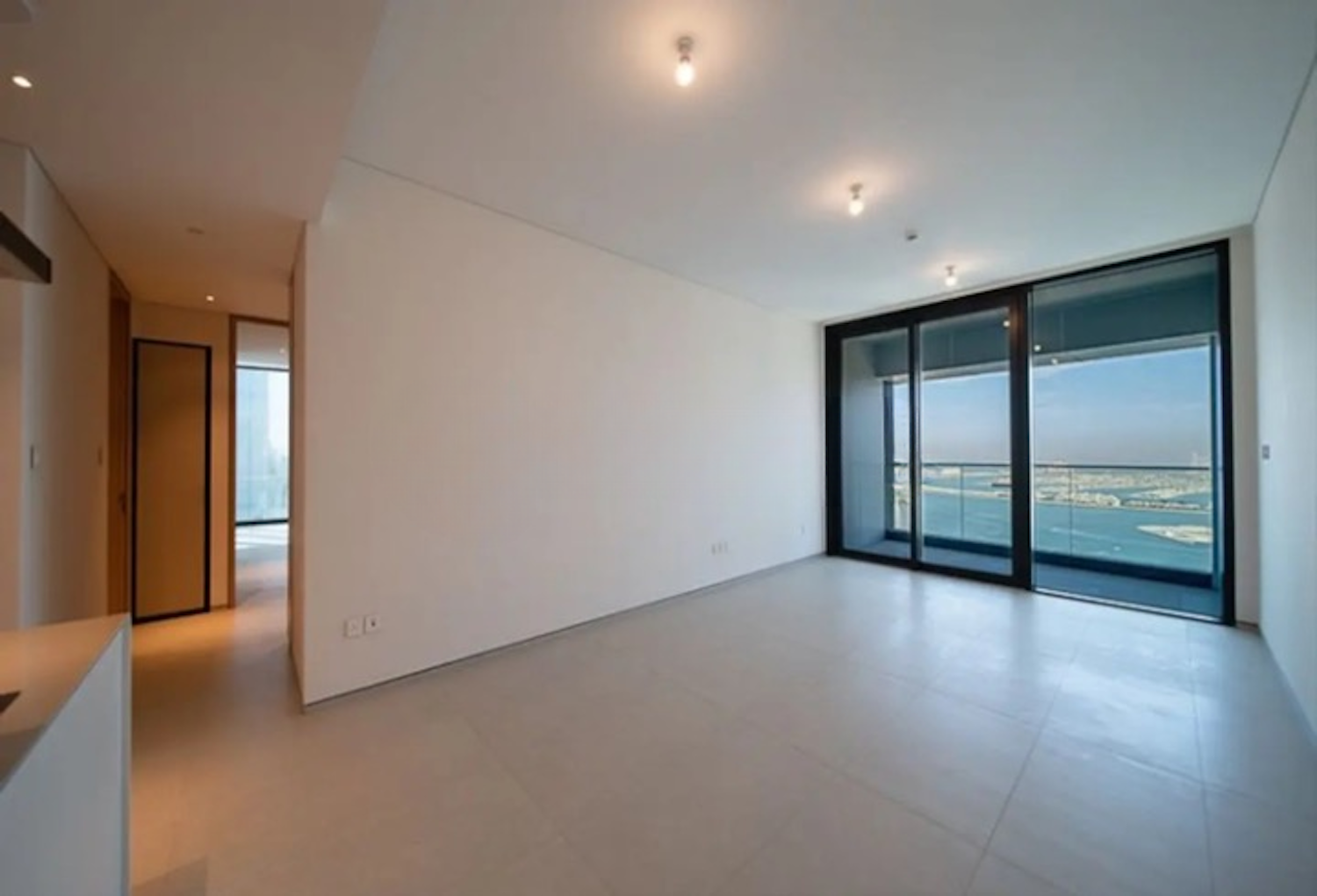 купить апартаменты на первой береговой линии в Дубае 