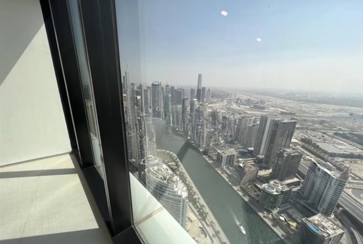 купить апартаменты с 2 спальнями на первой береговой линии Dubai Marina