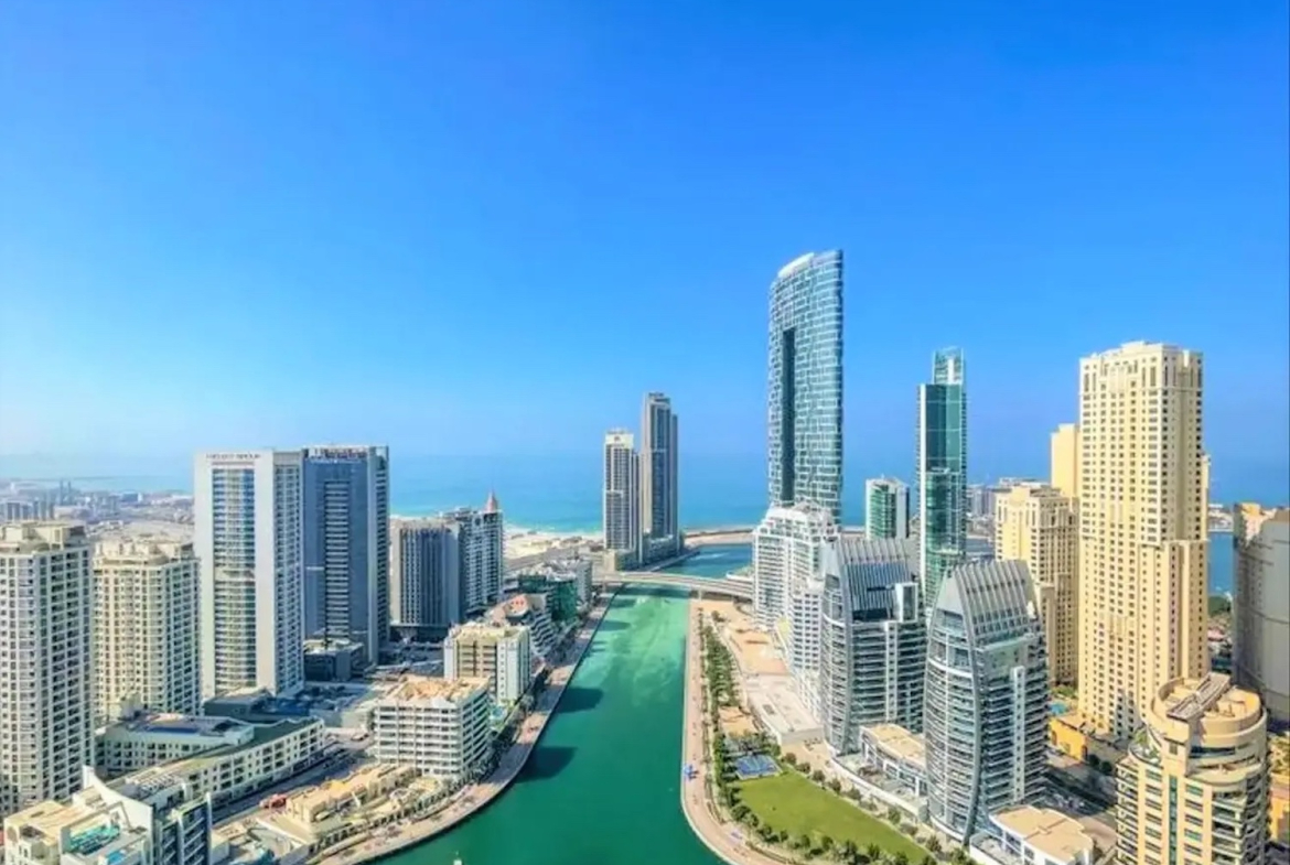 купить апартаменты в сданном комплексе Dubai marine Дубай