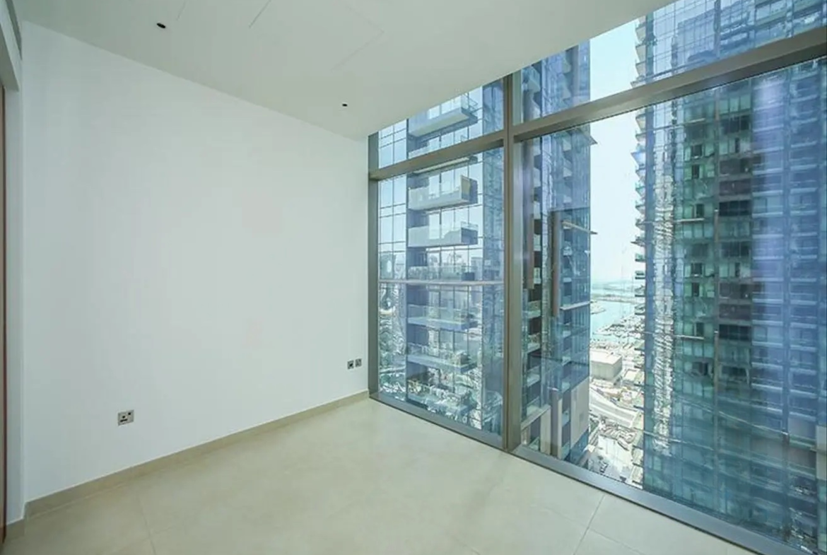 купить апартаменты 3 + maid в сданном комплексе в Дубае Dubai Marina