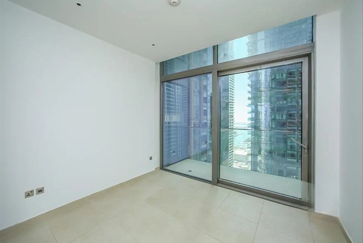 купить апартаменты 3 + maid в сданном комплексе в Дубае Dubai Marina