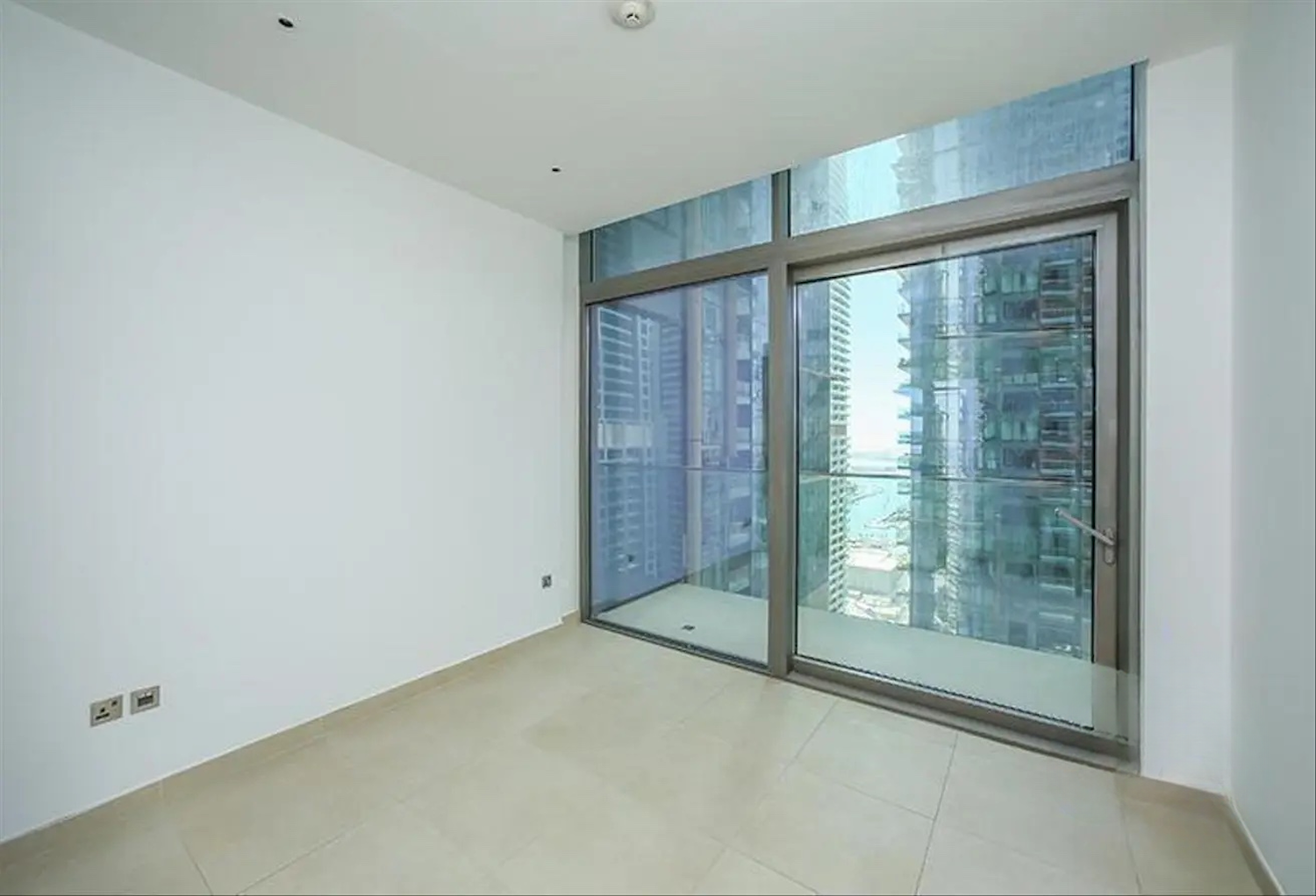 купить апартаменты 3 + maid в сданном комплексе в Дубае Dubai Marina