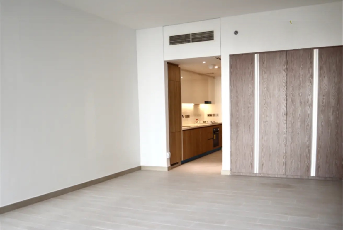 купить studio студию в Дубае с видом на Марину