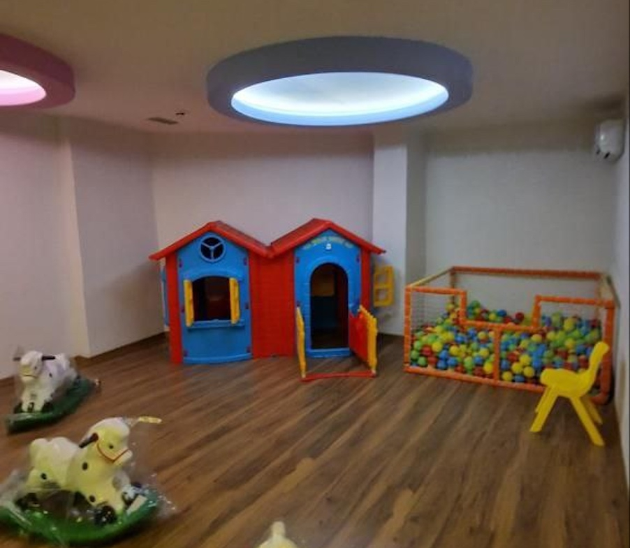 1+1 с мебелью и техникой в центре Аланьи