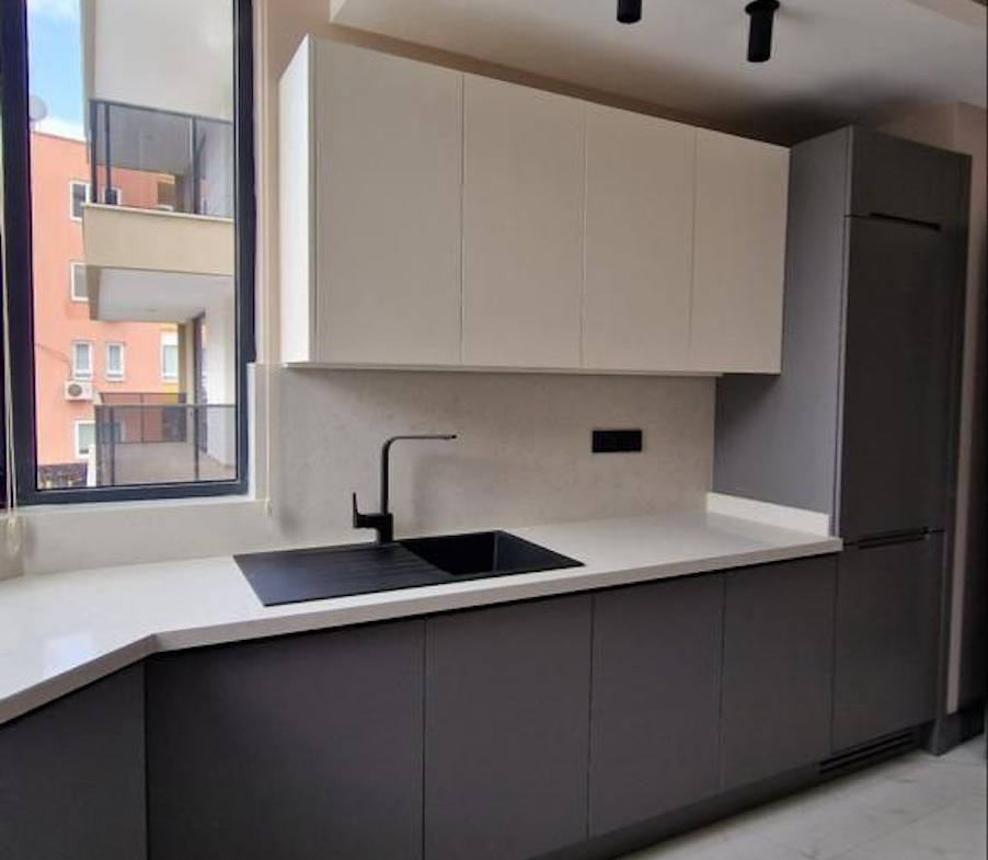 1+1 с мебелью и техникой в центре Аланьи