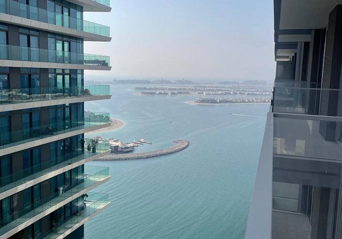 арендовать апартаменты в Дубае в садом на море на высоком этаже