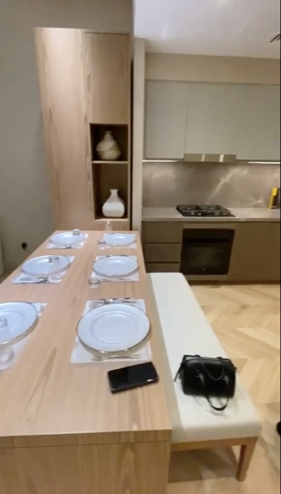 аренда апартаментов с мебелью и техникой в Дубае с видом на море