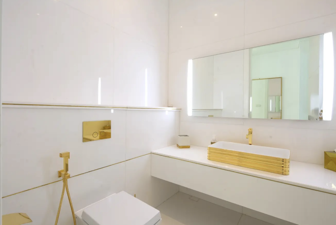 5 br + maid Dubailand Al Barari