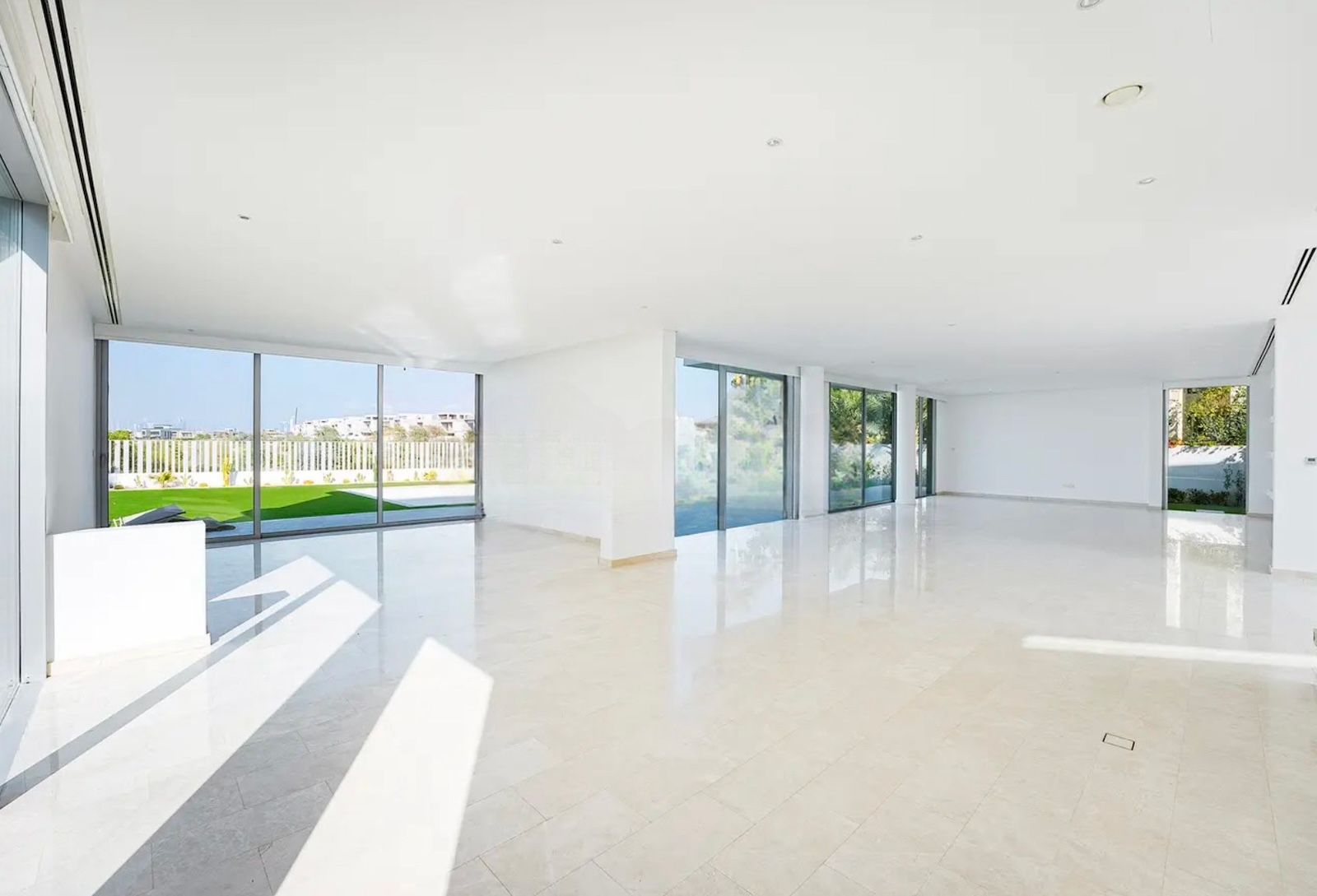 вилла 6 br + maid Дубай