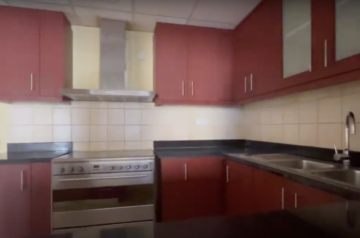 купить апартаменты в сданном комплексе в Дубае без мебели