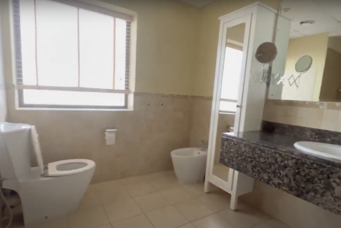 купить апартаменты в сданном комплексе в Дубае без мебели