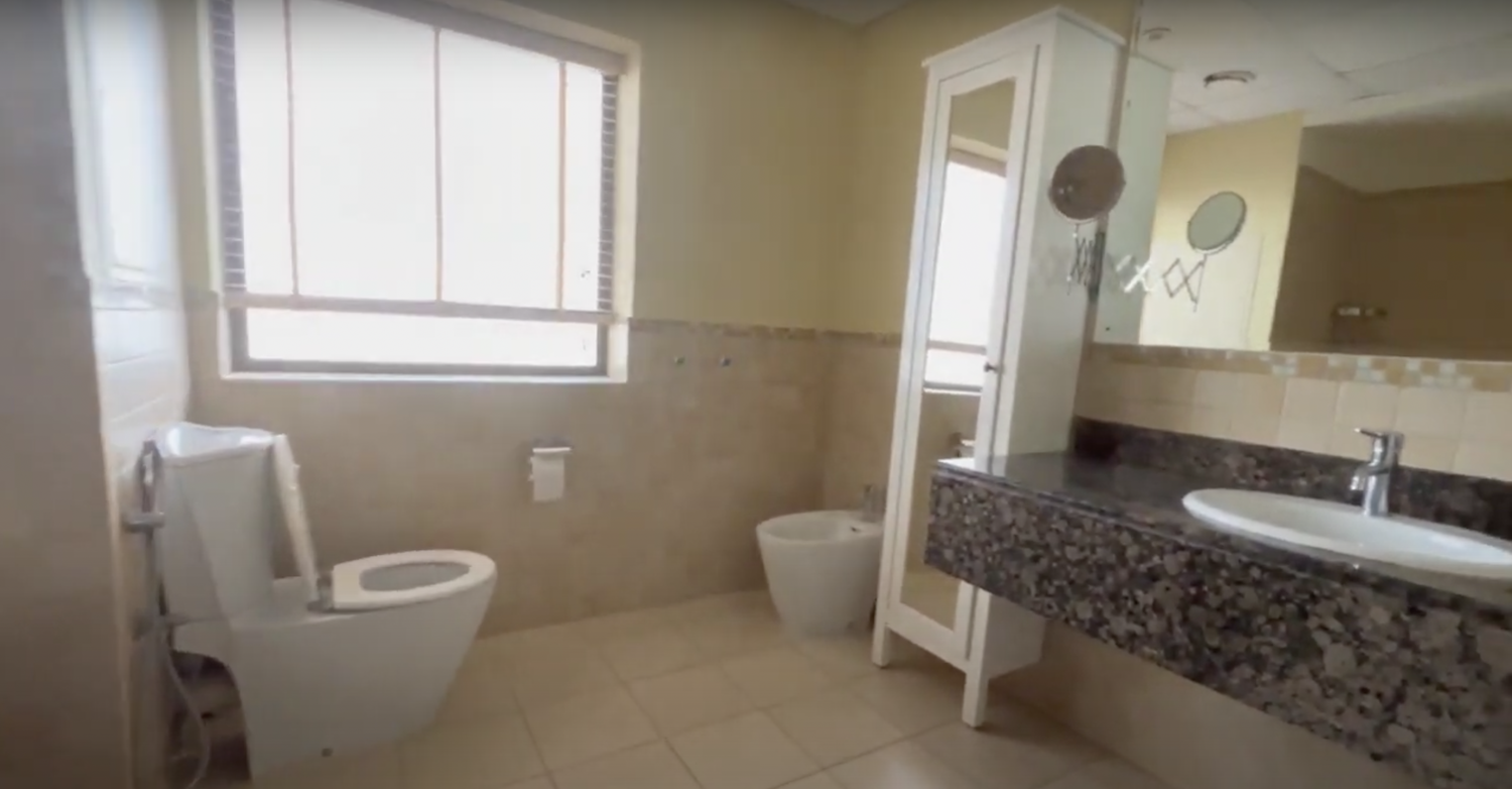 купить апартаменты в сданном комплексе в Дубае без мебели